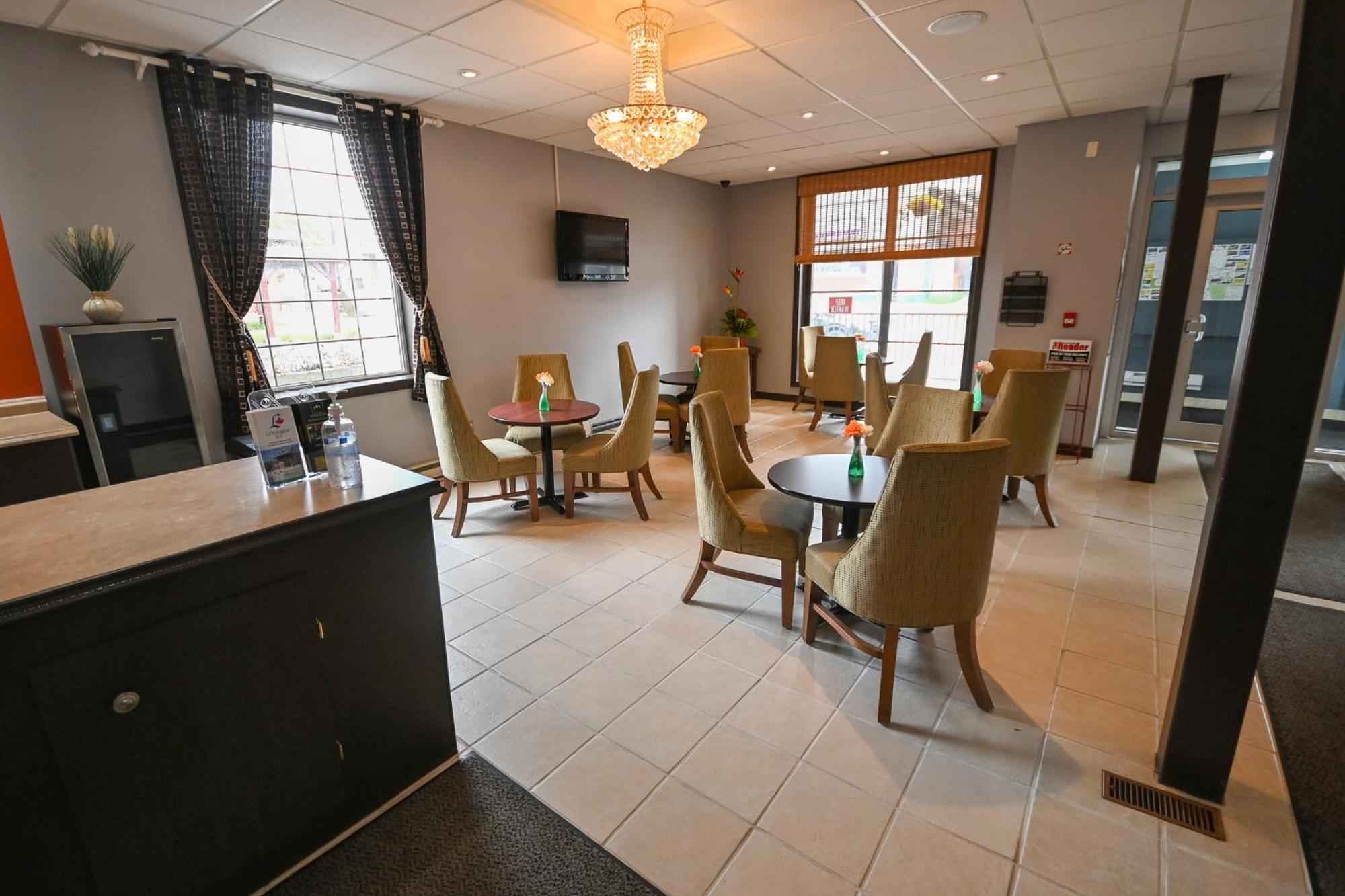Le Voyageur Inn Mattawa Kültér fotó