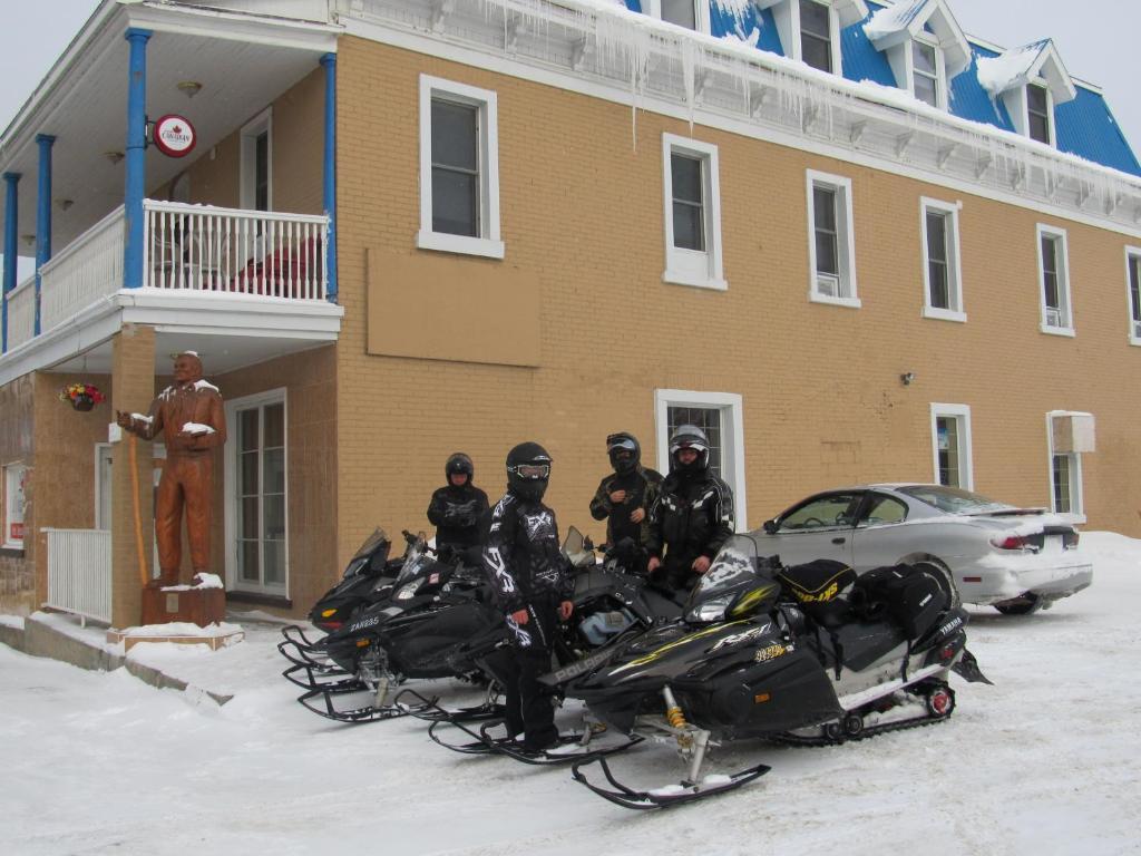 Le Voyageur Inn Mattawa Kültér fotó