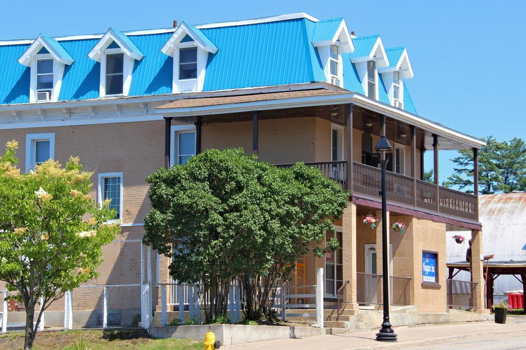 Le Voyageur Inn Mattawa Kültér fotó